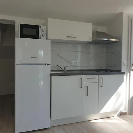 Novo Naselje Ferienhaus *